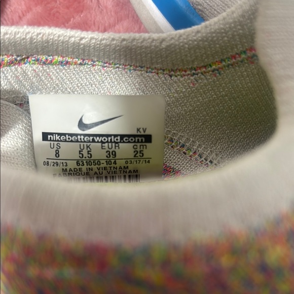 Nike Flyknit Free 4.0 White and MulticolorSneakers Women’s - Picture 7 of 10